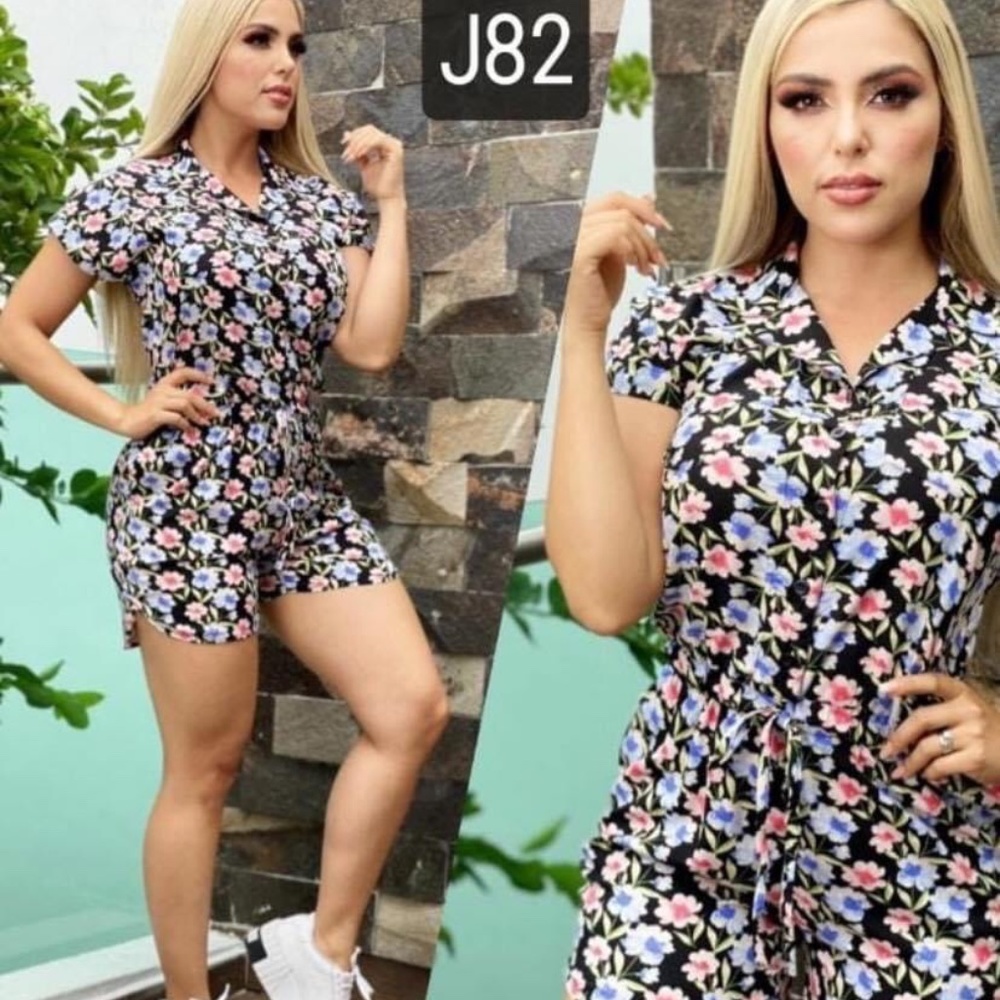 WOMENS JUMPSUIT SIZE SMALL